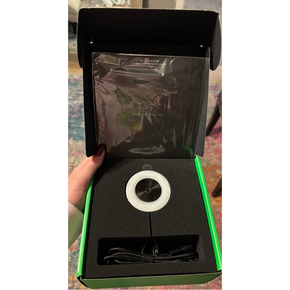 Razer Kiyo Webcam with Built-in Lighting - Black - Picture 6 of 6